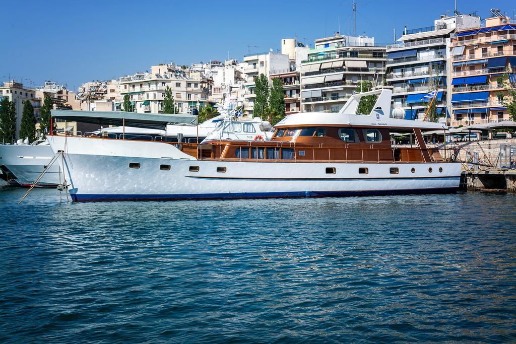 Luxury Yachthotel Amanda Псару Екстериор снимка